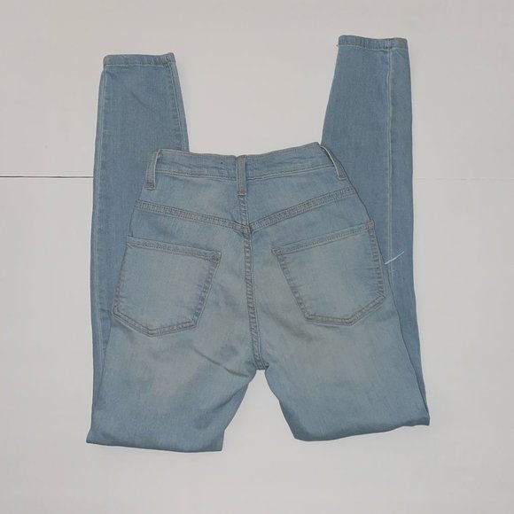 FASHION NOVA Distressed Jeans - Picture 2 of 9